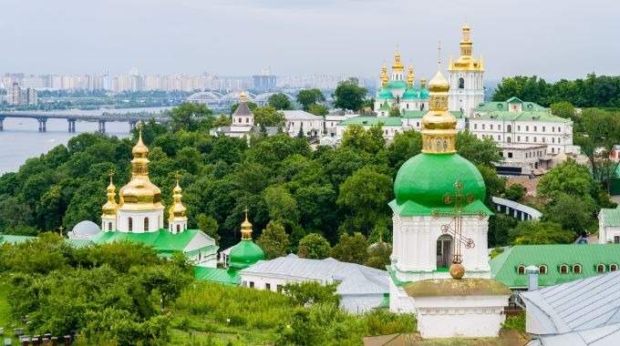 Three Capitals: Kiev - Moscow - St. Petersburg (CB-18)